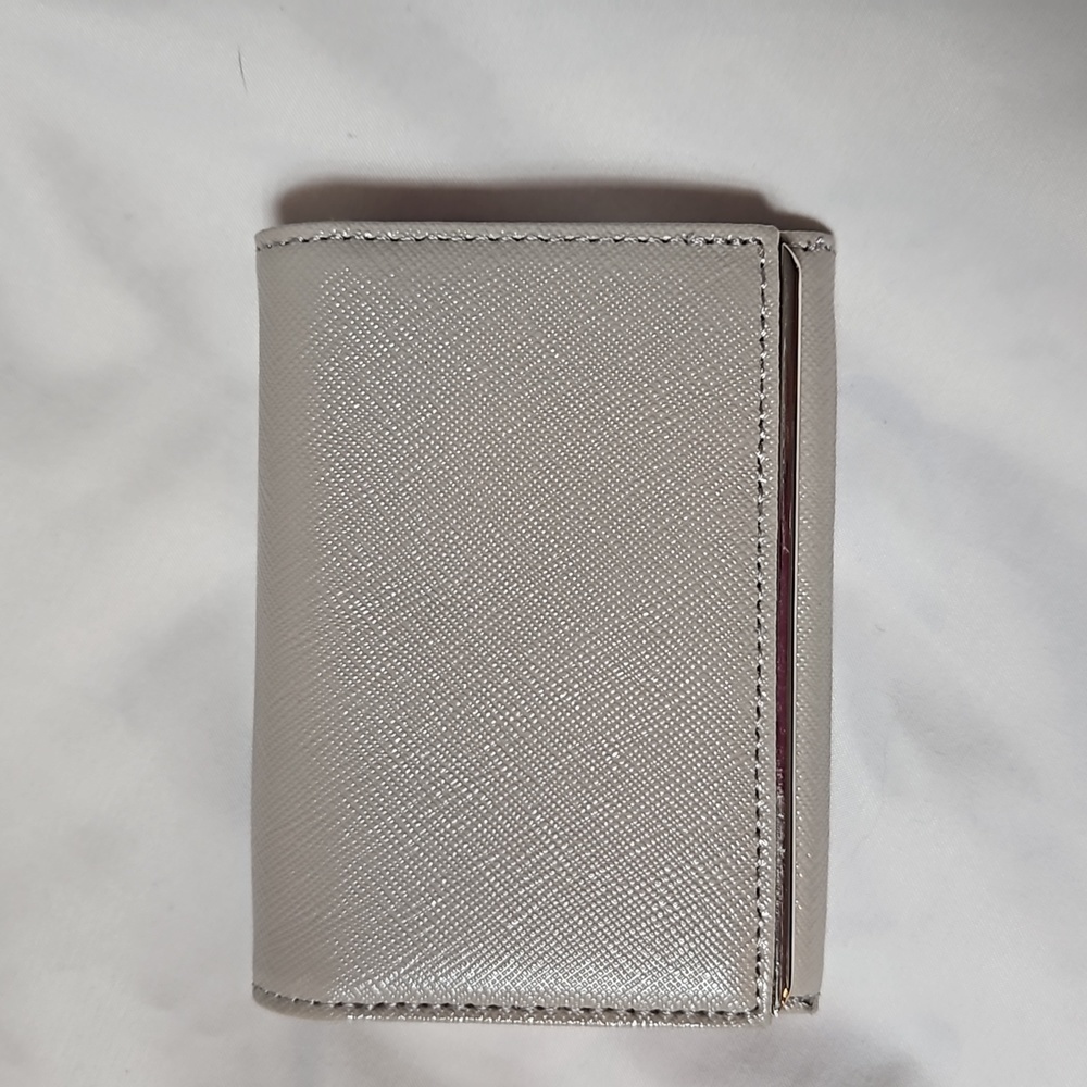 HALOGEN GREY TRI-FOLD CARD WALLET